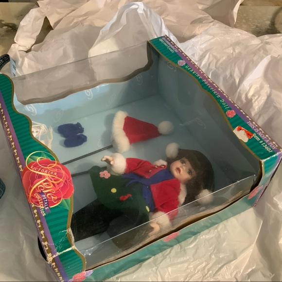 SKIING DOLL PORCELAIN XMAS WINTER DRESS VINTAGE SET - Picture 9 of 11